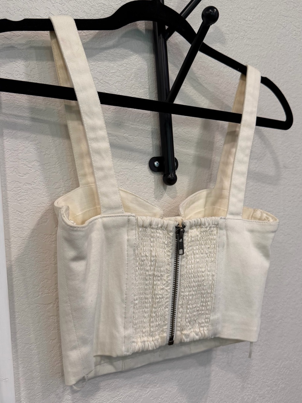 Alice + Olivia White Structured Bustier Crop Top - Picture 4 of 5